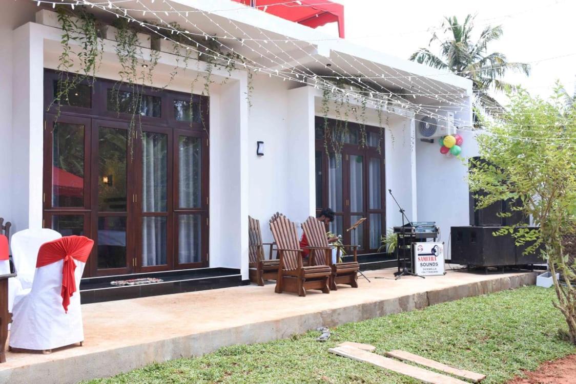 Indunil Place Hiriketiya Dickwella Exterior photo